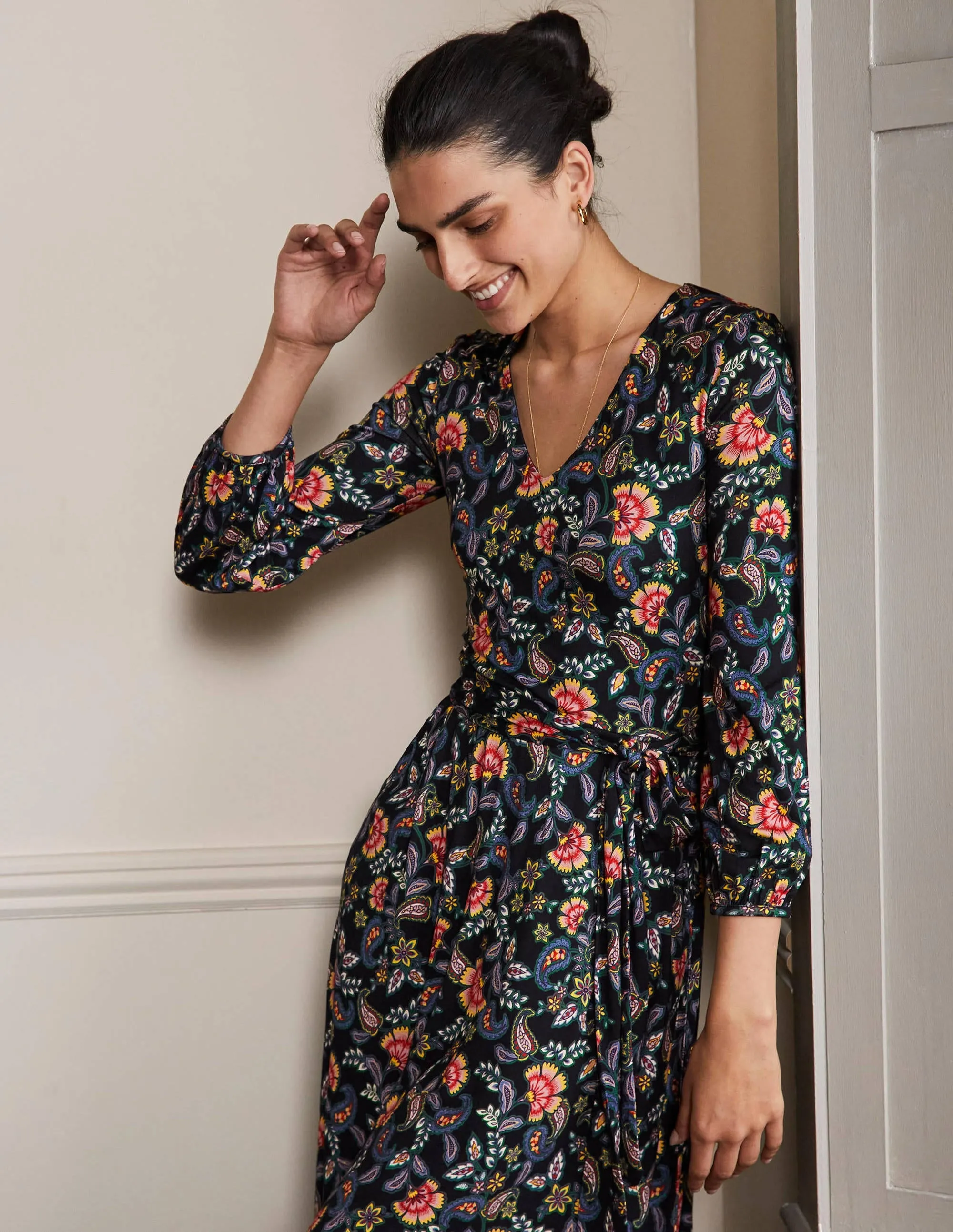 Jodie Jersey Dress-Black, Exotic Floral