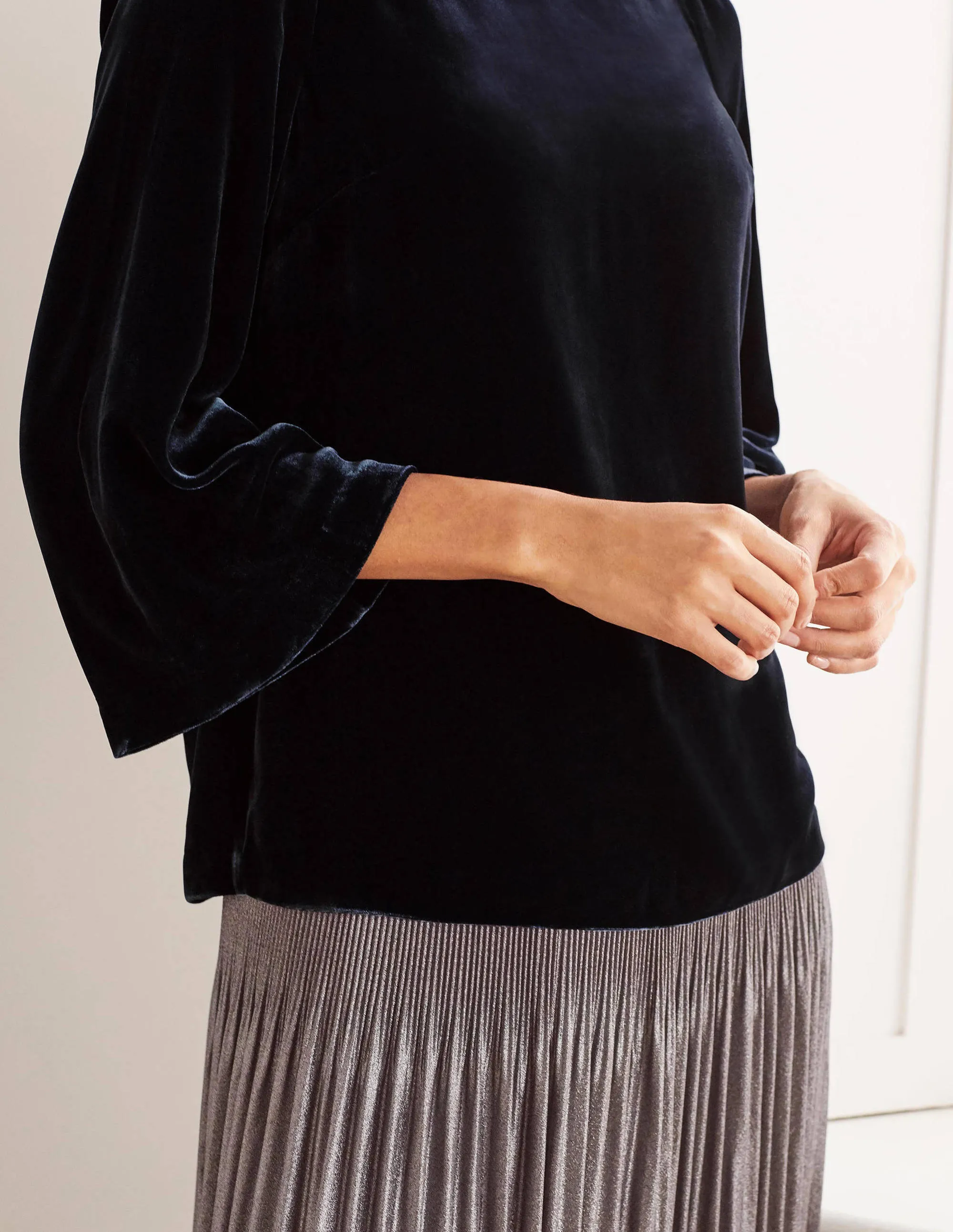 Kate Velvet Top-Navy