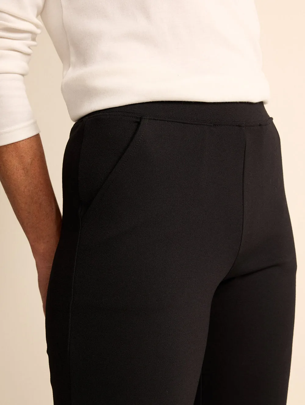 Moda Straight Leg Short Length Pant