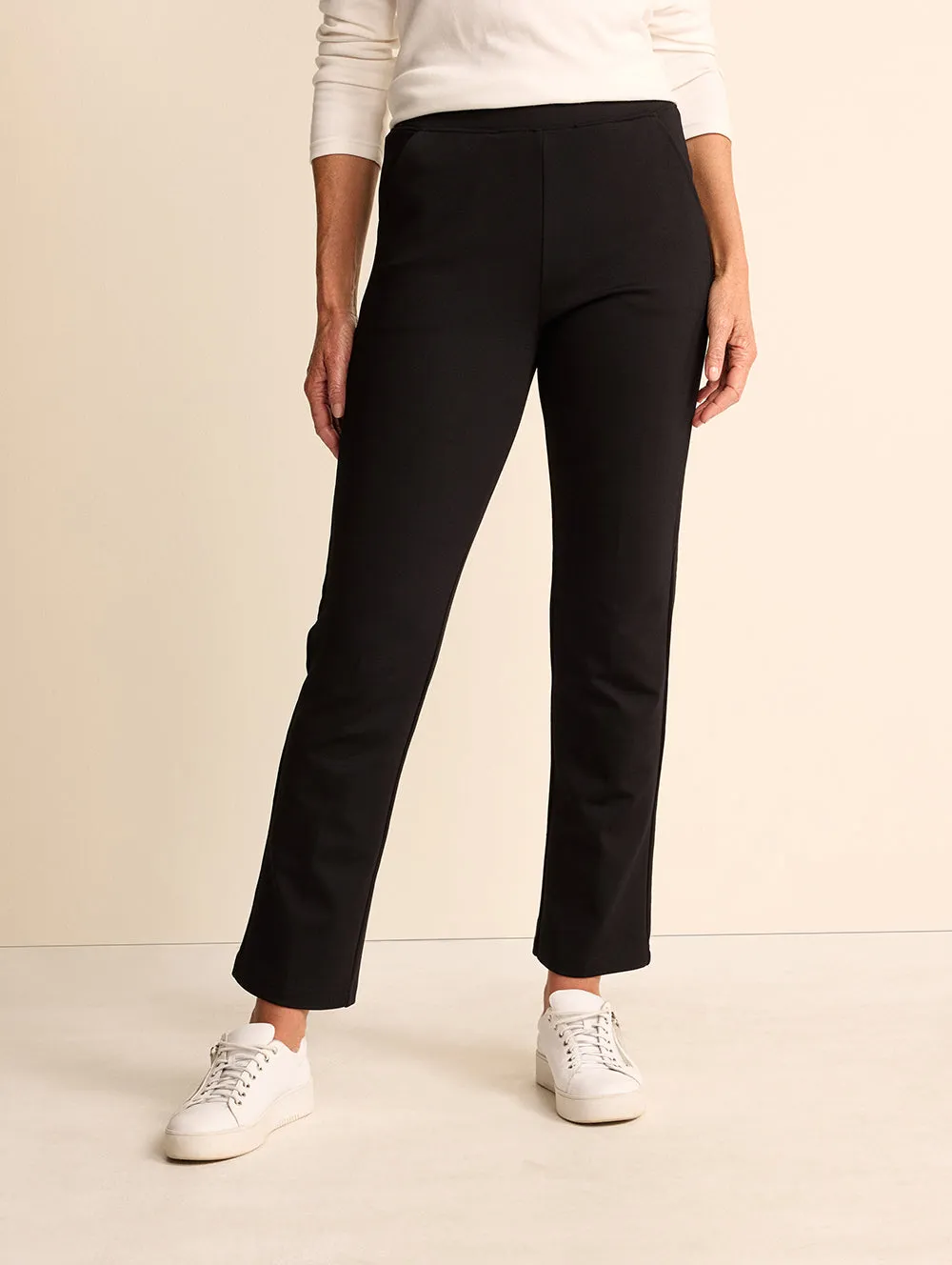 Moda Straight Leg Short Length Pant