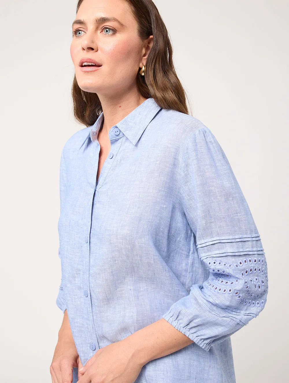 Niya 3/4 Emb Sleeve Shirt