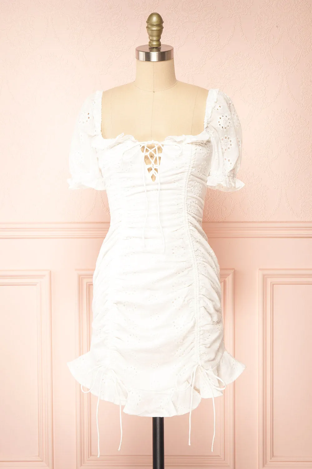 Octensia | Short White Fitted Dress w/ Openwork Embroidery
