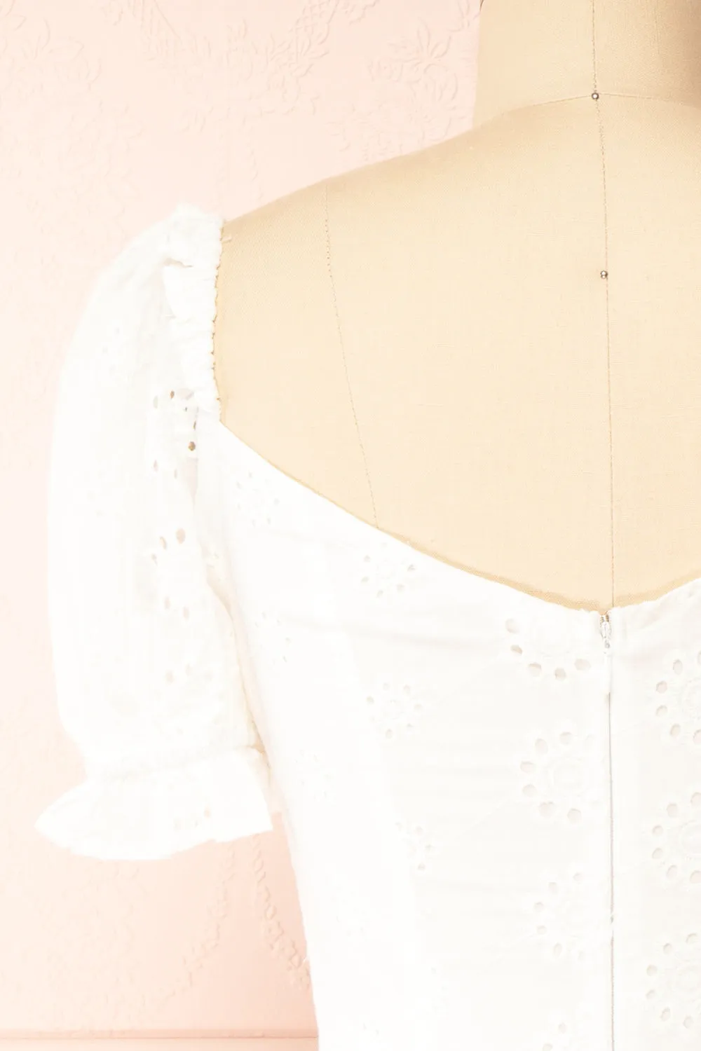 Octensia | Short White Fitted Dress w/ Openwork Embroidery