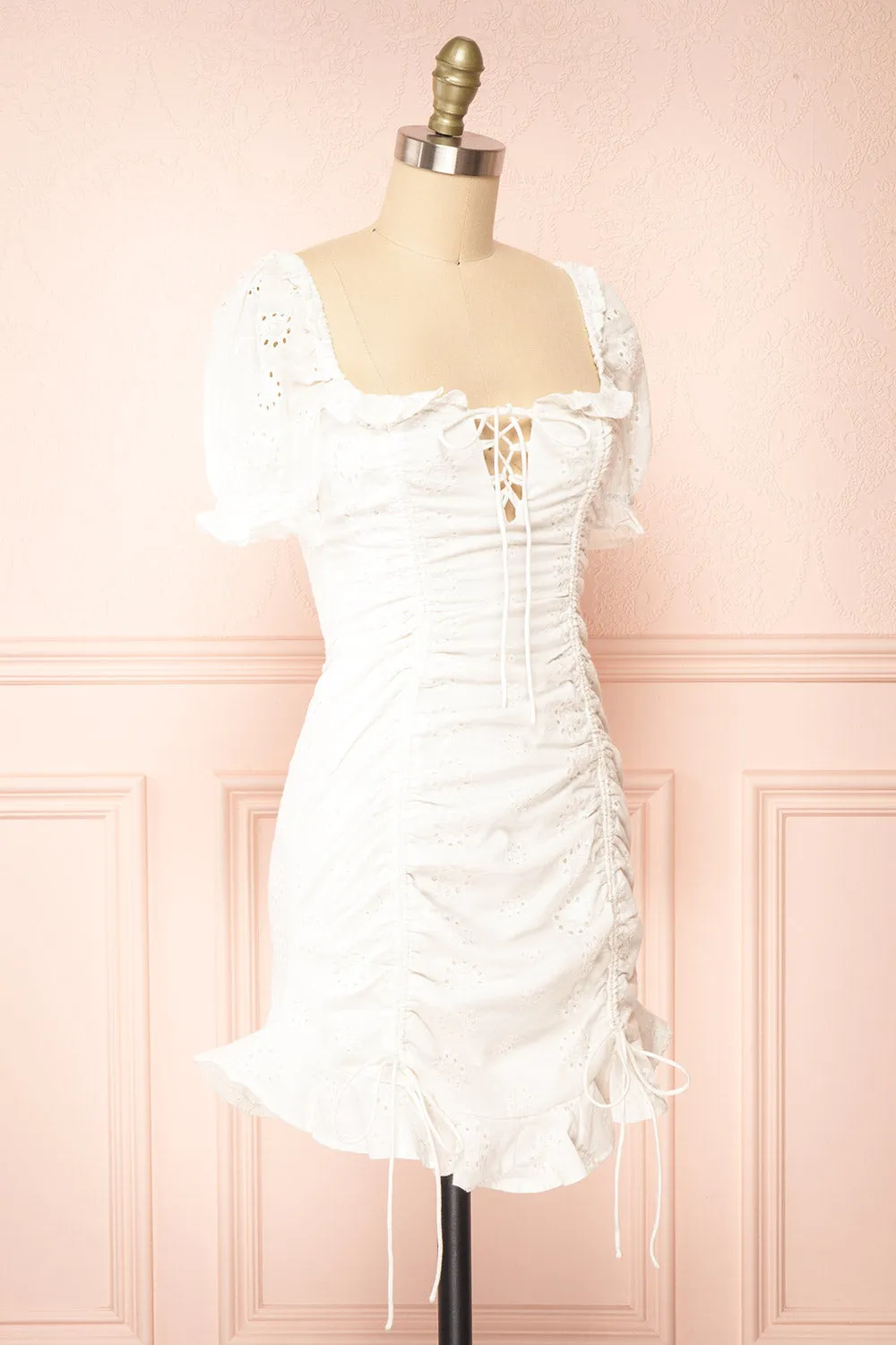 Octensia | Short White Fitted Dress w/ Openwork Embroidery