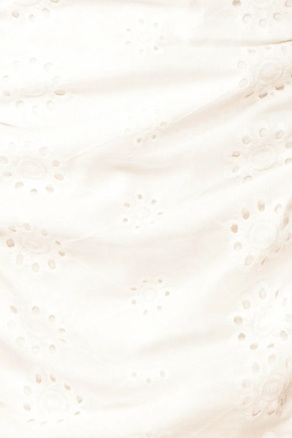 Octensia | Short White Fitted Dress w/ Openwork Embroidery