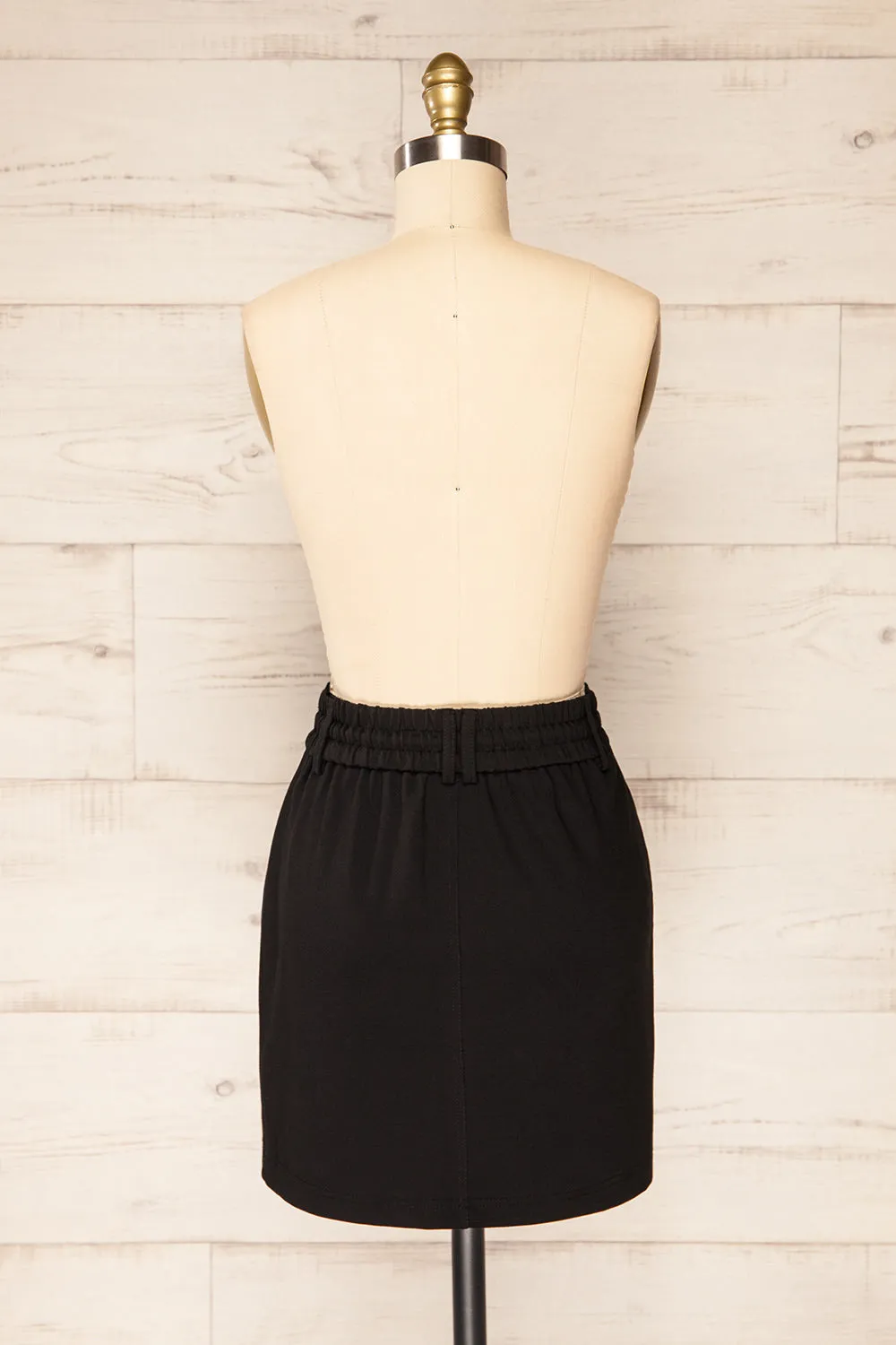 Olkusz Black | High-Waisted Short Skirt