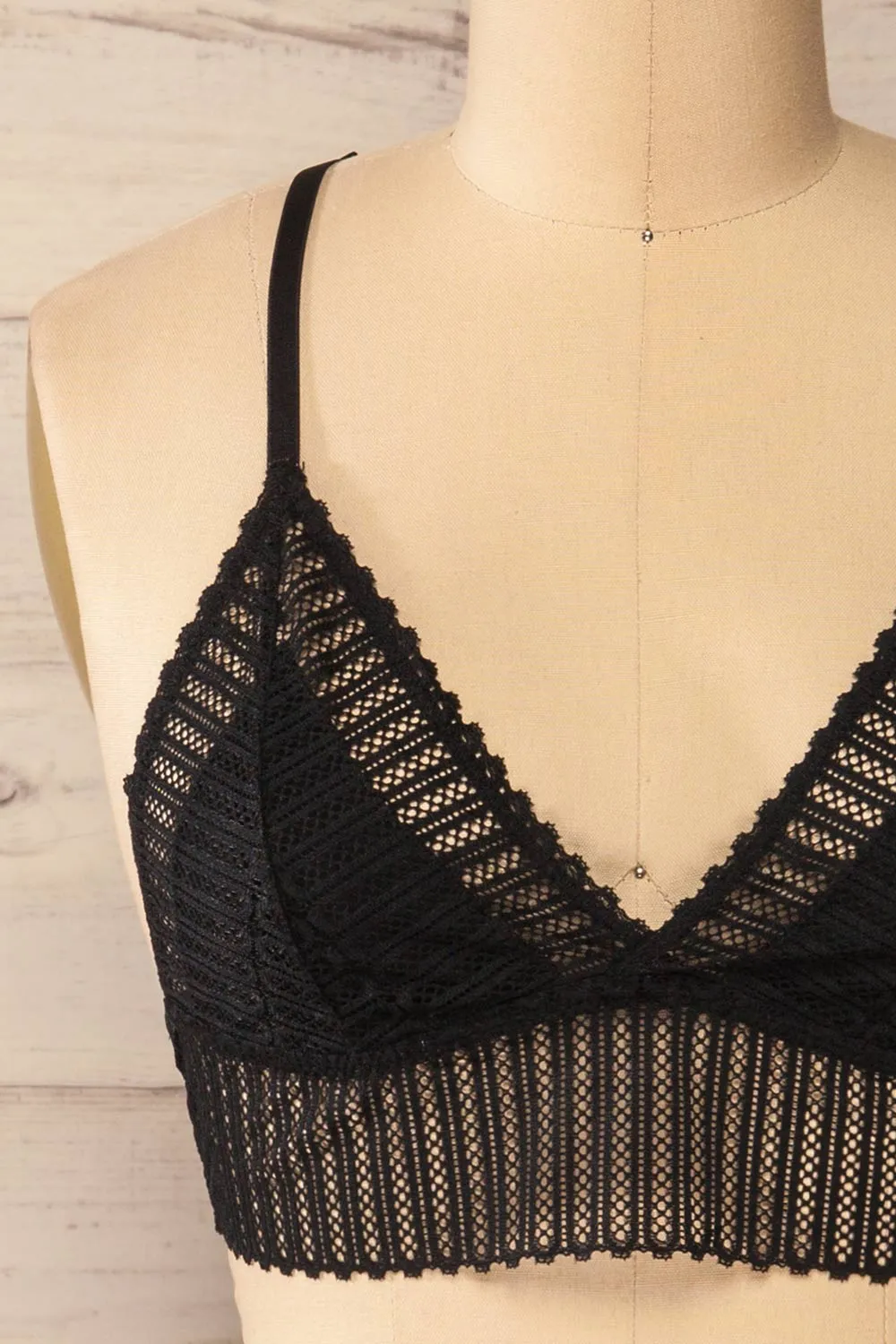 Onex Black | Lace Racerblack Bralette