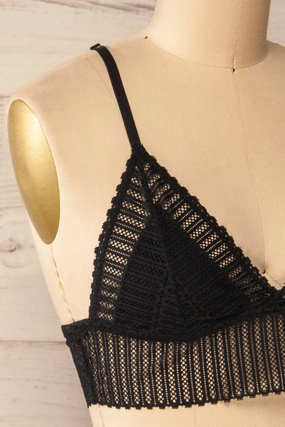 Onex Black | Lace Racerblack Bralette
