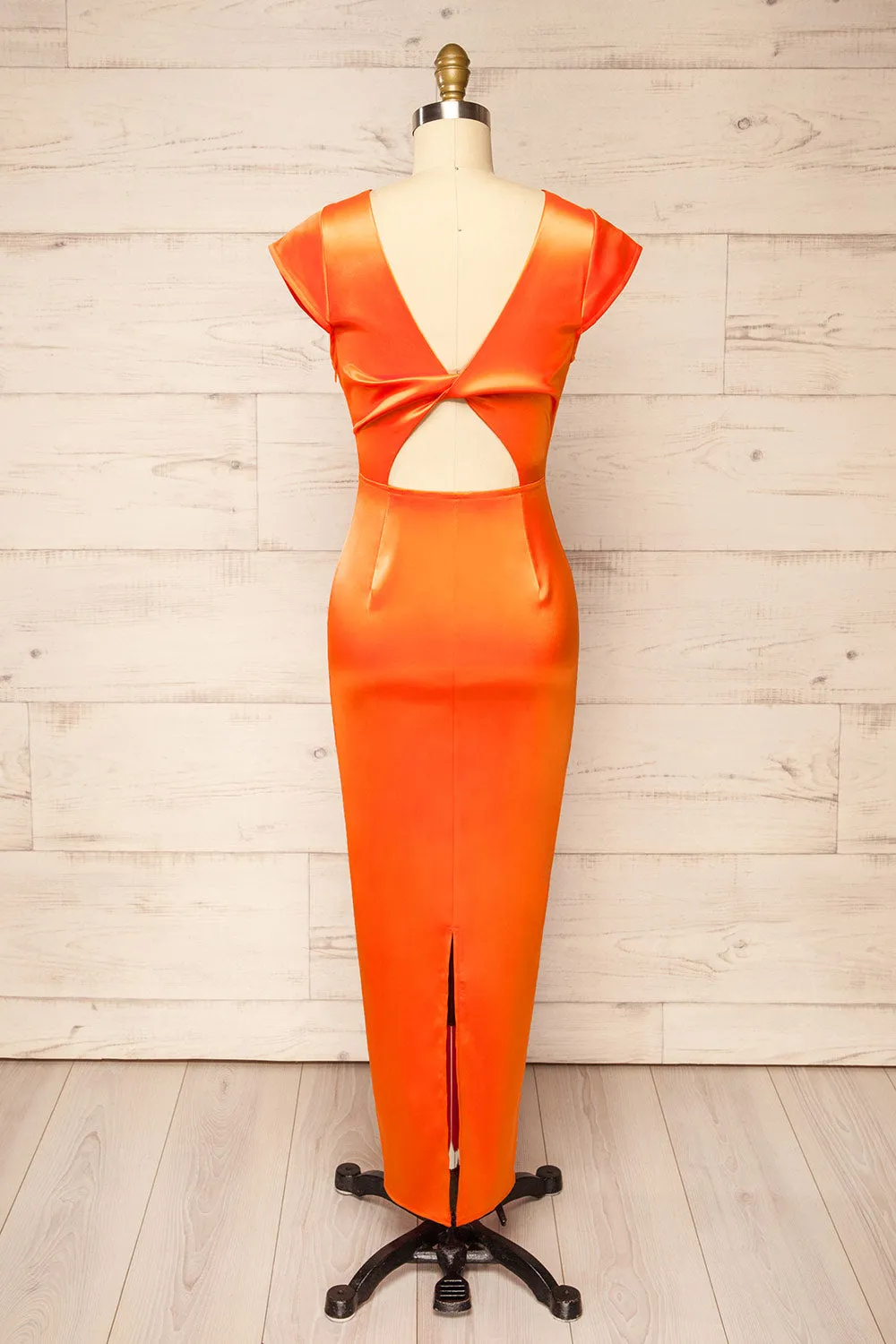 Orabelle | Fitted Orange Satin Midi Dress
