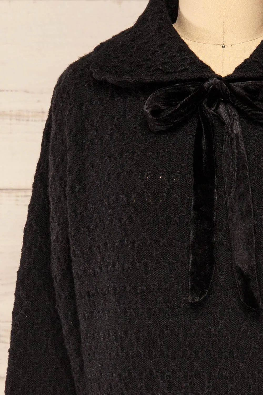 Oreyl Black | Knit Top w/ Peter Pan Collar