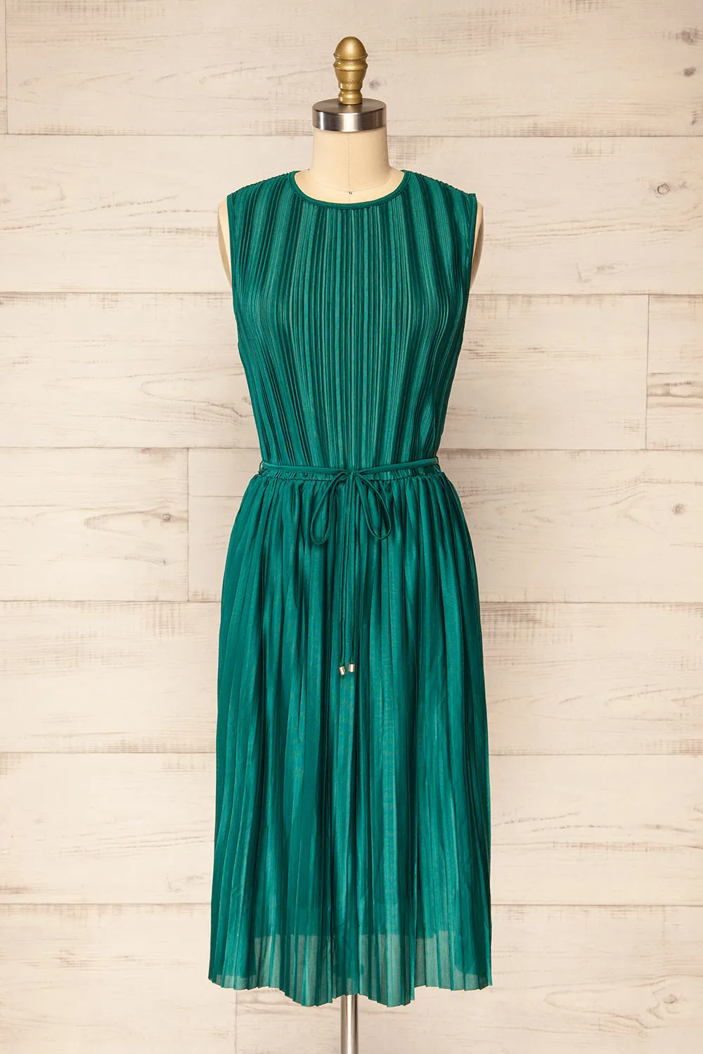 Padstow Green | Sleeveless Pleated Midi Dress