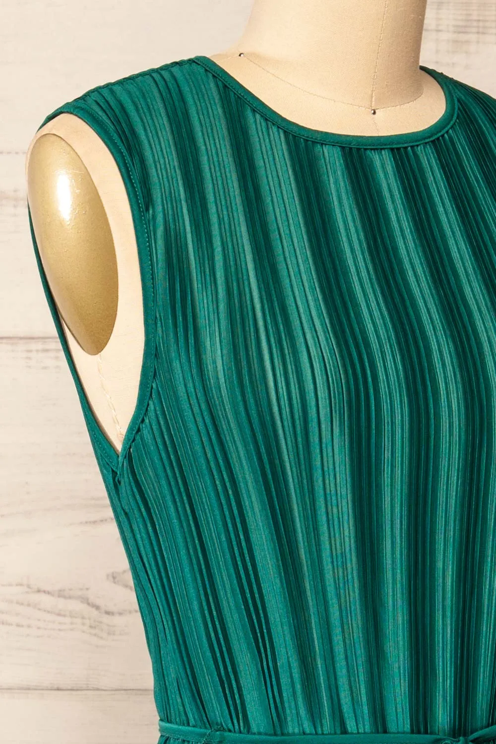 Padstow Green | Sleeveless Pleated Midi Dress
