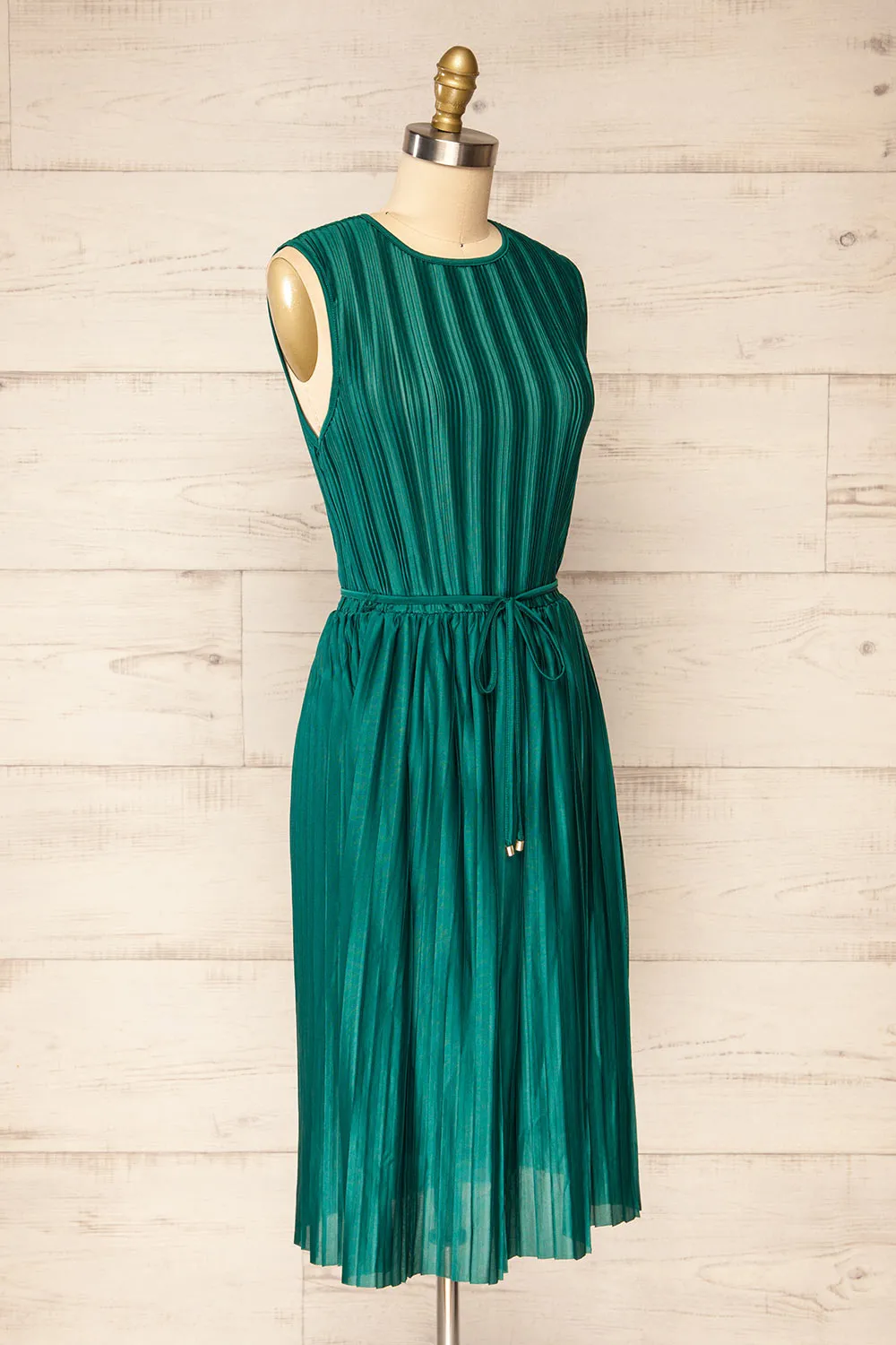 Padstow Green | Sleeveless Pleated Midi Dress