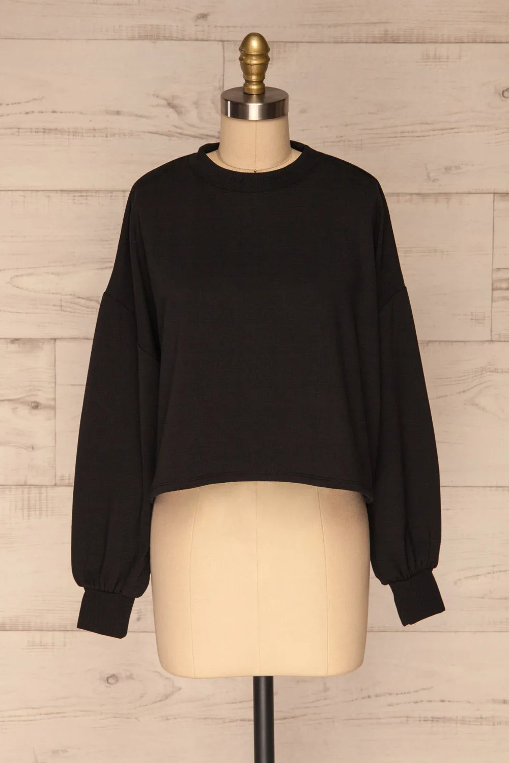 Paslek Black | Long Sleeve Crop Top