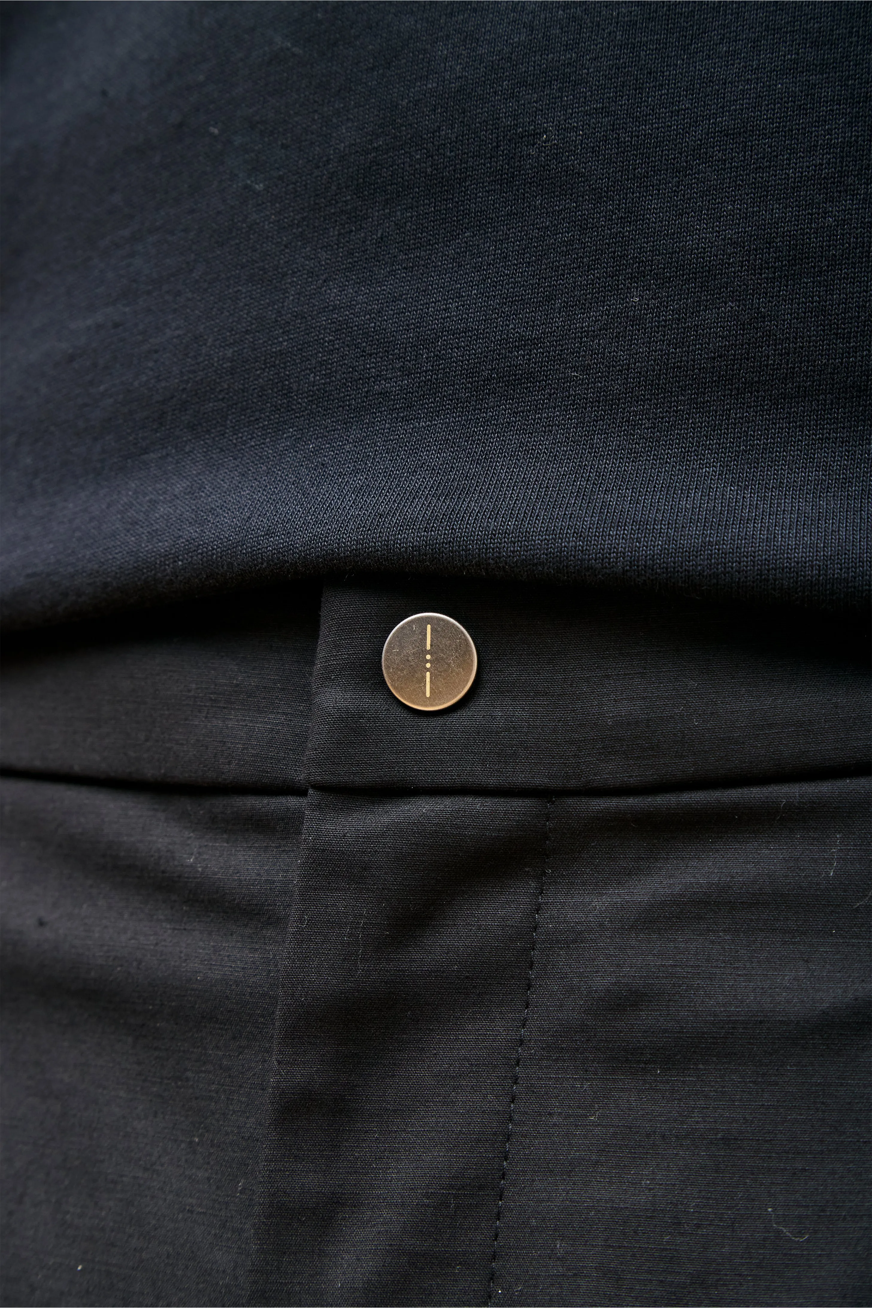 Static Short Shungite Black