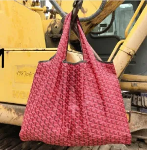 The Compact Carryall - Red
