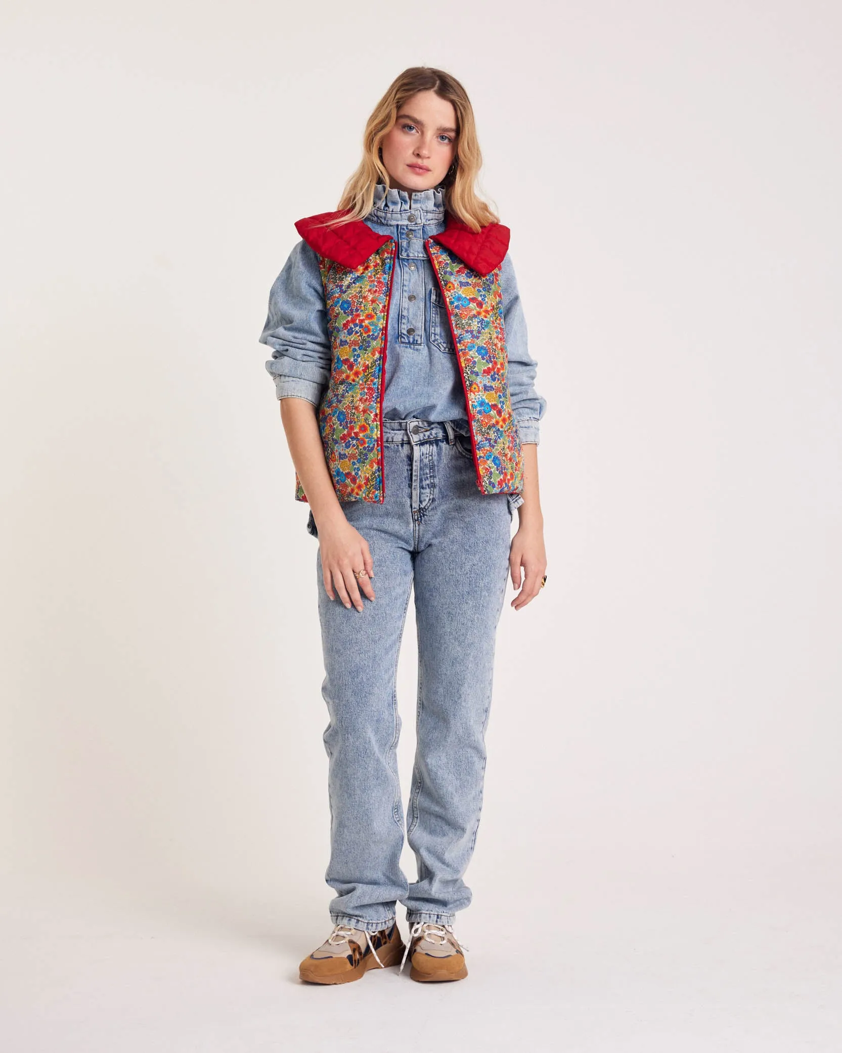Veste Cali rouge et en tissu Liberty bleu et jaune