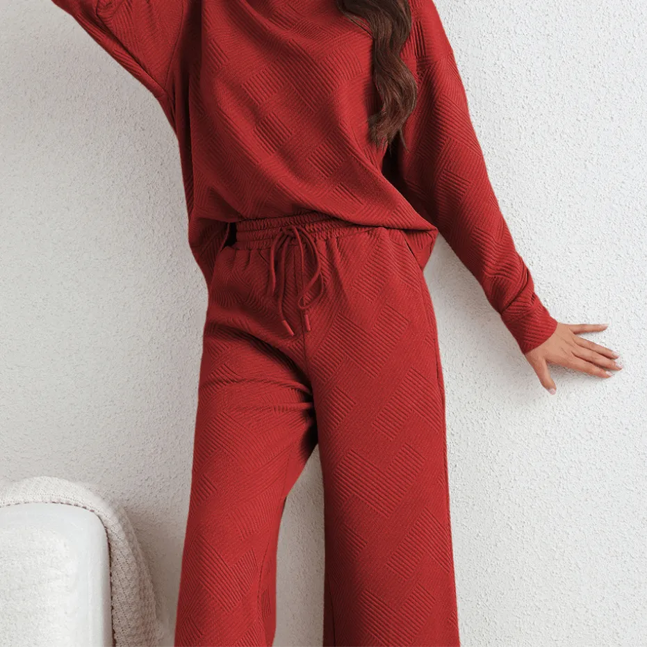 Warm & Chic Quilt Textured Lounge & Jogger Set